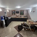 Ventana Free Parking Sniadanie W Cenie Отель типа 