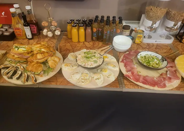 Ventana Free Parking Sniadanie W Cenie 3* Posen