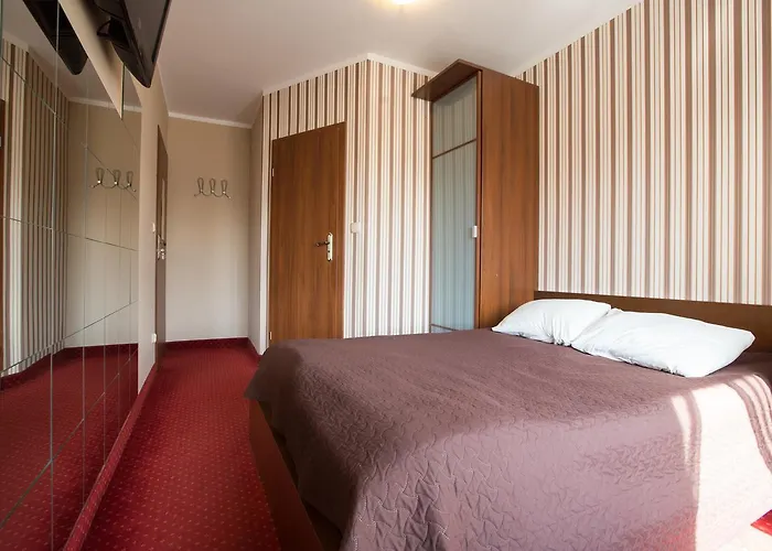 Ventana Free Parking Sniadanie W Cenie 3* Posen